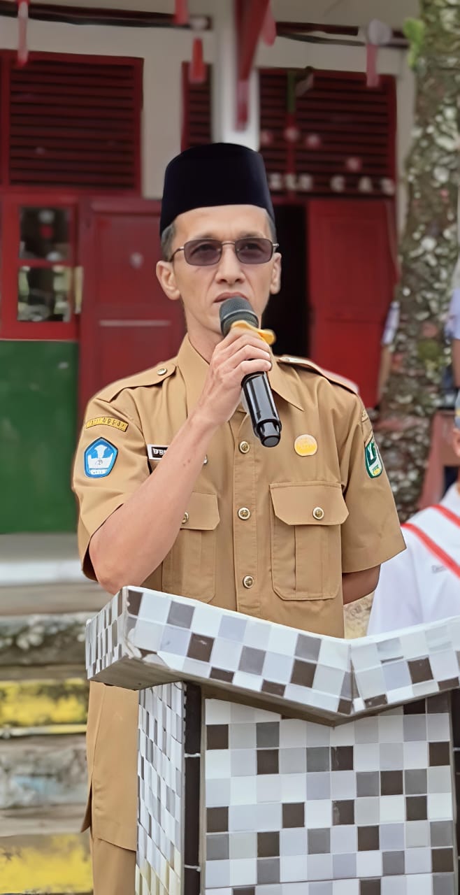Popi Saputra, S.Pd, Gr