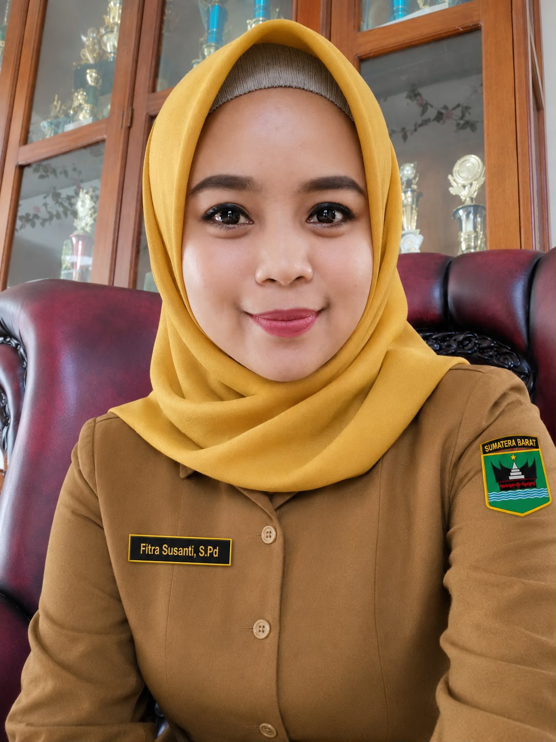 Fitra Susanti, S.Pd, Gr